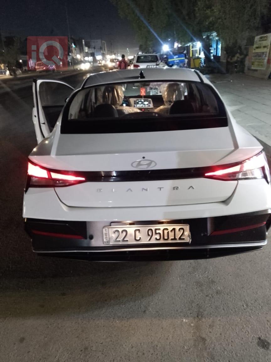 هیوندای ئەلەنترا